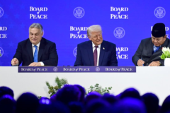 Presiden Prabowo Tandatangani Piagam Board of Peace, Tegaskan Peran Aktif Indonesia Jaga Implementasi Solusi Dua Negara 20260123 Presiden Prabowo Tandatangani Piagam Board of Peace Tegaskan Peran Aktif Indonesia Jaga Implementasi Solusi Dua Negara