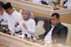 Menteri Rini Sampaikan Progres Kinerja Kementerian PANRB Tahun 2026 serta Rencana Anggaran Tahun 2027 ke DPR RI 20260610 Rapat Kerja dengan Komisi II DPR RI 4