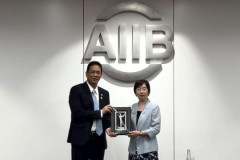 Menkeu Purbaya: Percaya pada Fiskal RI, AIIB Komitmen Danai Pembangunan Indonesia USD17 Miliar 20260618 Menkeu Purbaya Percaya pada Fiskal RI AIIB Komitmen Danai Pembangunan Indonesia USD17 Miliar