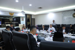 Rapat Penataan Organisasi dan Tata Kerja Kementerian Koordinator Bidang Hukum, HAM, Imigrasi, dan Pemasyarakatan 20260623 MENTERI Rapat Penataan Organisasi dan Tata Kerja Kementerian Koordinator Bidang Hukum HAM Imigrasi dan Pemasyarakatan 14